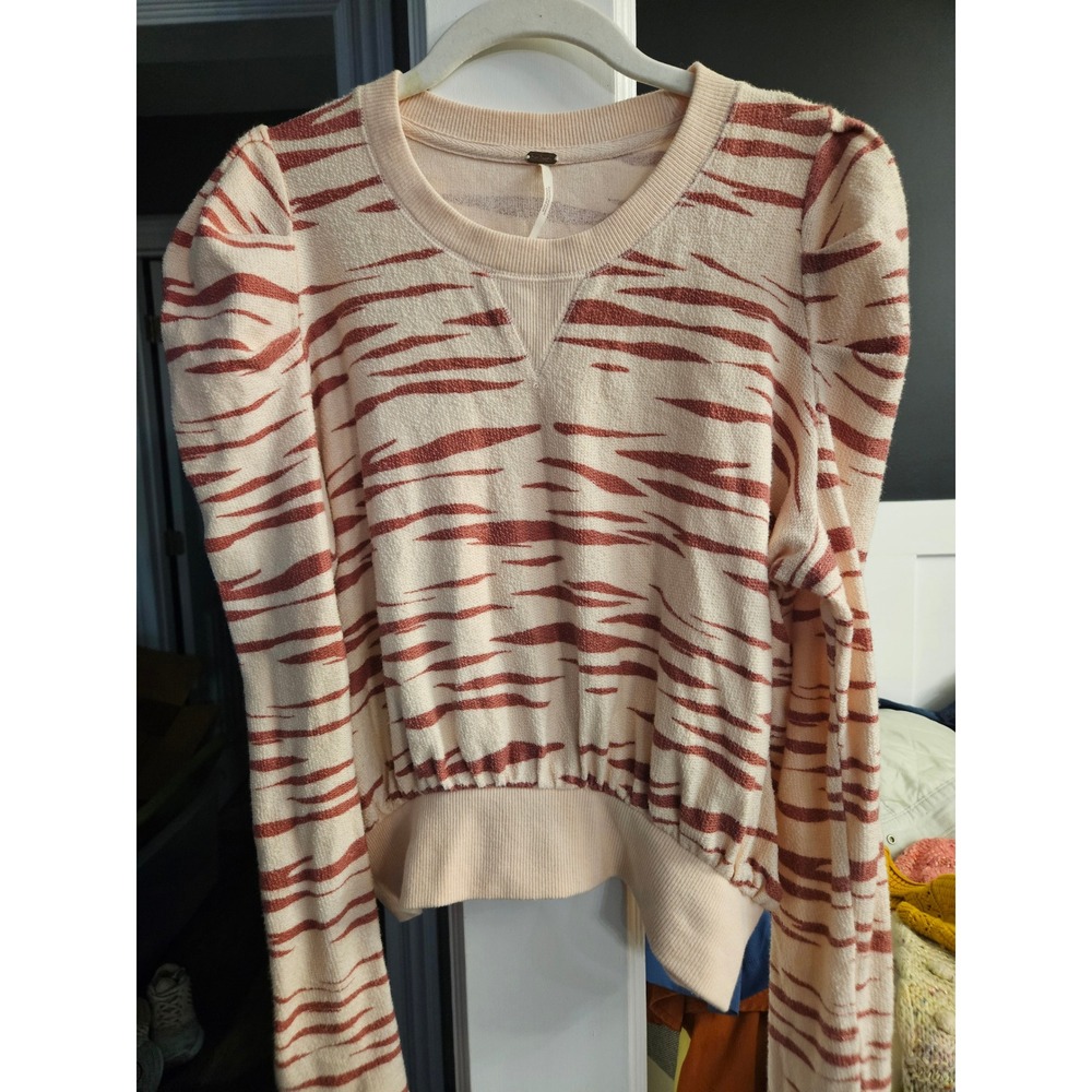 Women's Cream & Rust Patterned Pullover Sweater
